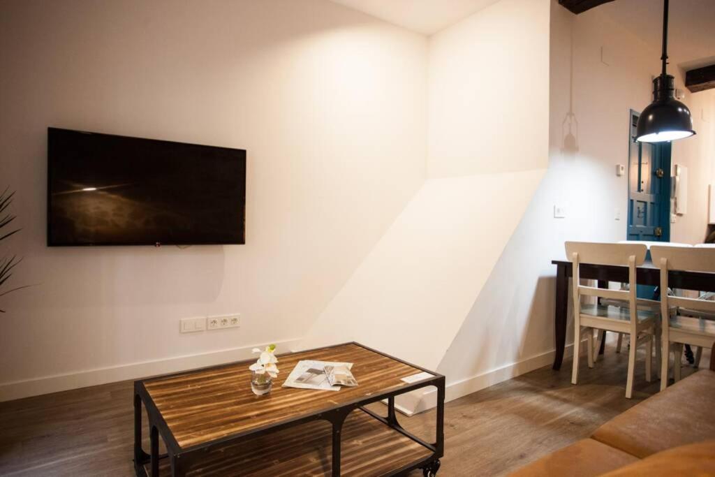 Bonito Apartamento, Nuevo Y En El Casco Viejo!!! Apartment Билбао Екстериор снимка